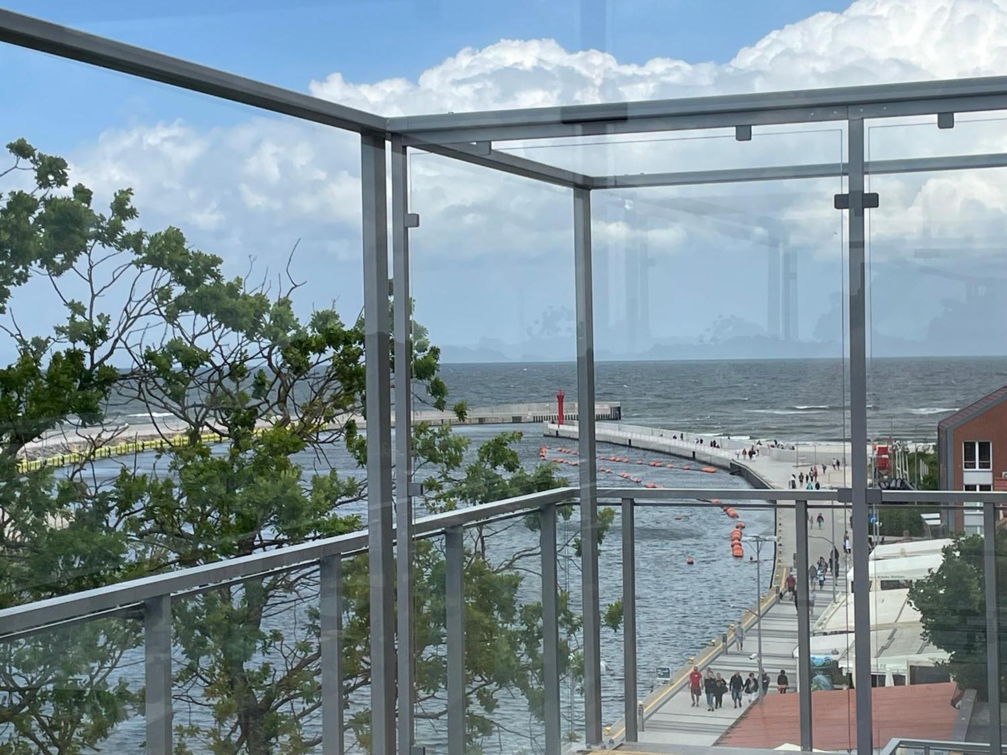 Portowy Boulevard Mrzeżyno Eksteriør billede